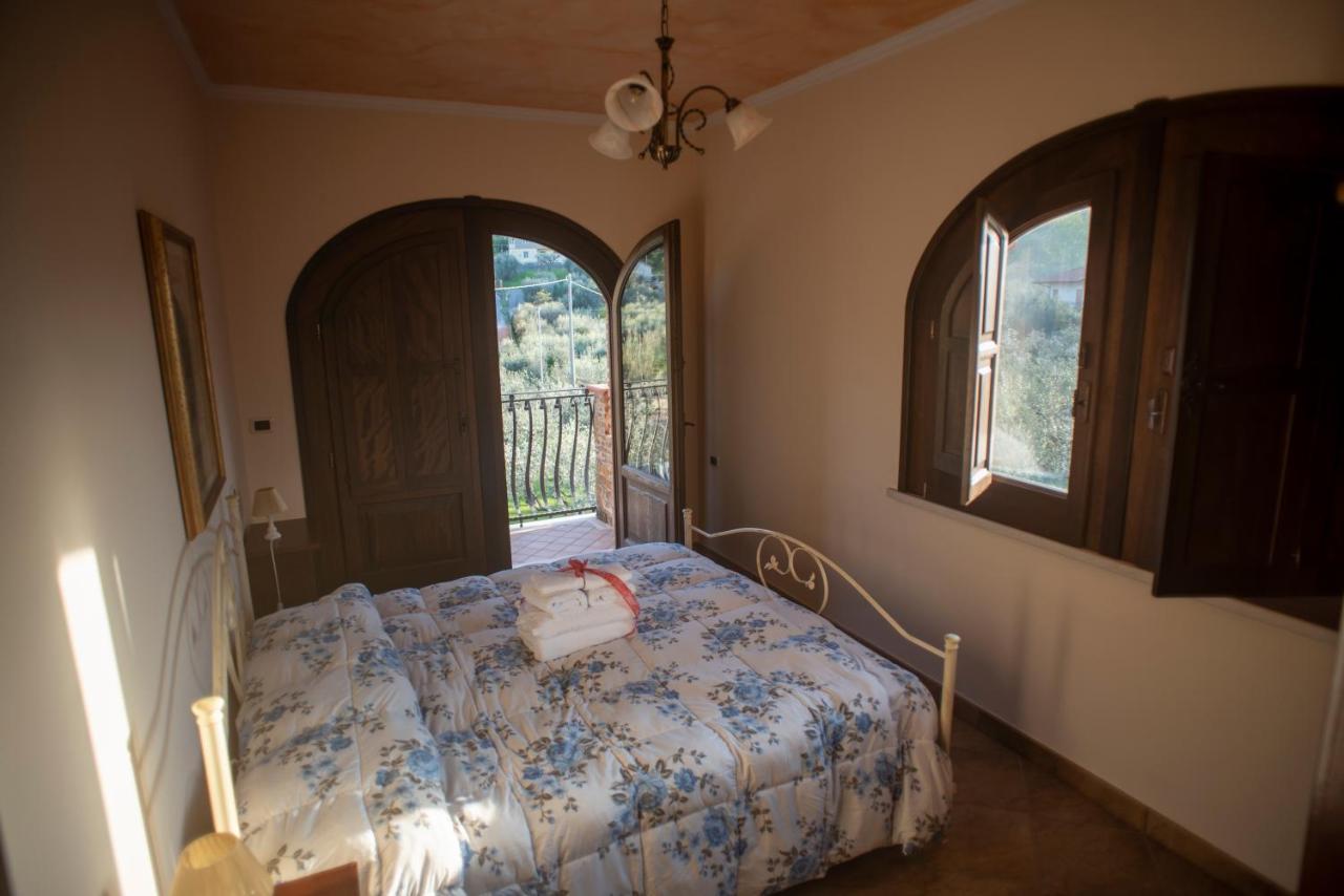 La Ginestra Hotel Castel San Lorenzo Buitenkant foto