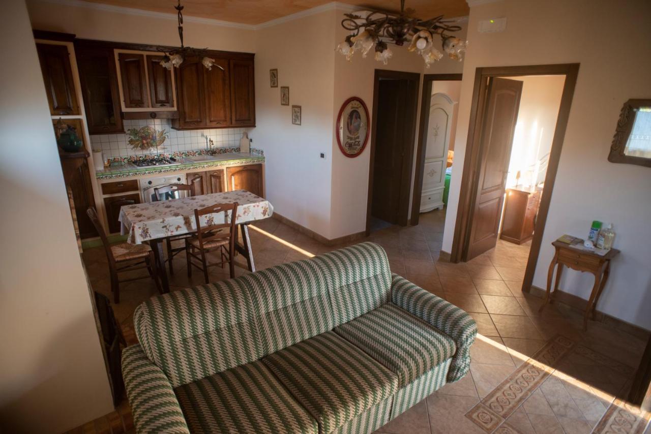 La Ginestra Hotel Castel San Lorenzo Buitenkant foto