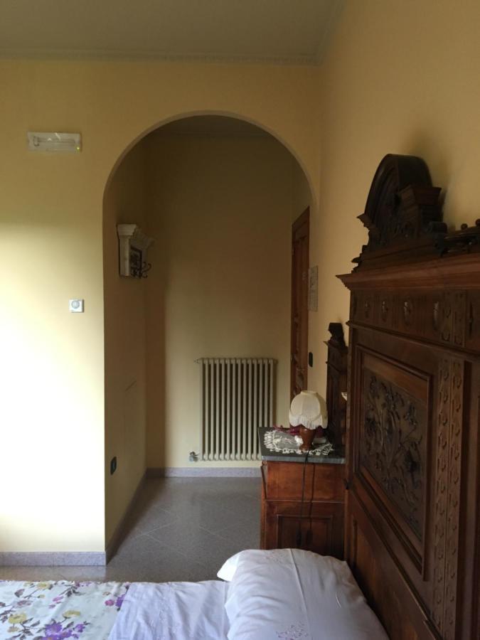 La Ginestra Hotel Castel San Lorenzo Buitenkant foto