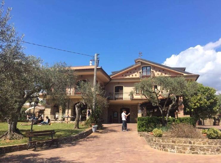 La Ginestra Hotel Castel San Lorenzo Buitenkant foto
