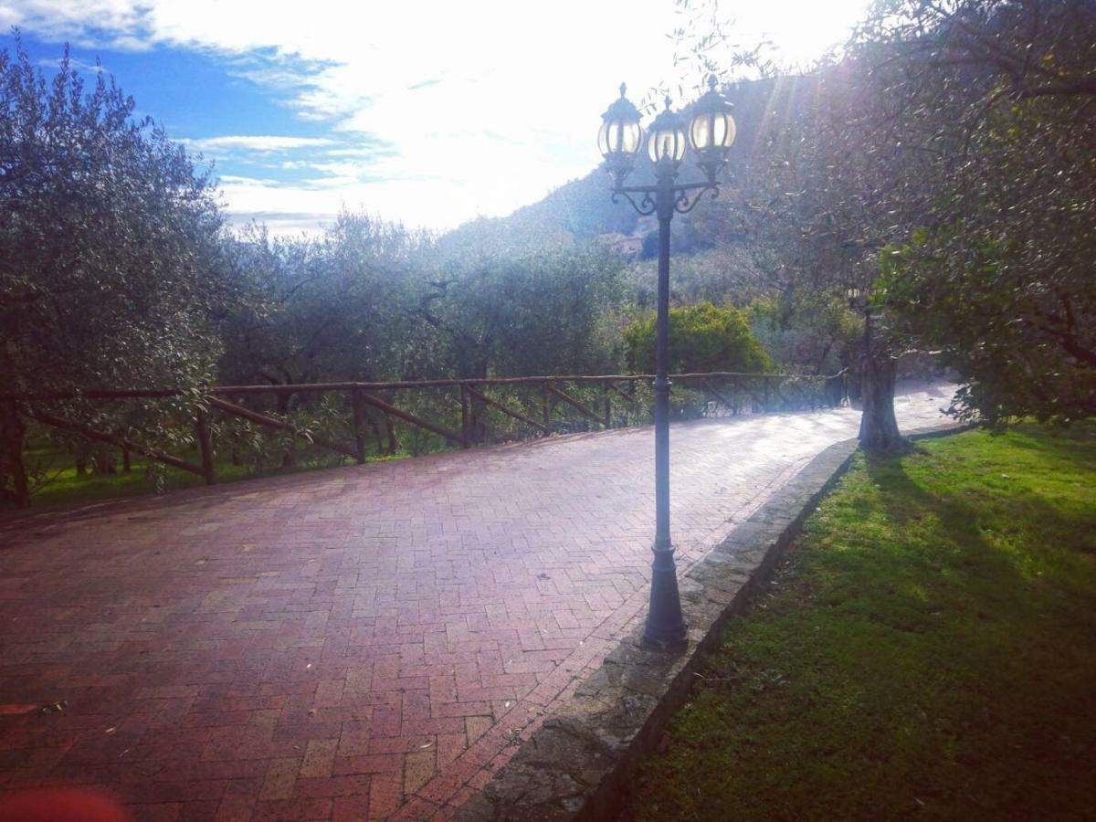 La Ginestra Hotel Castel San Lorenzo Buitenkant foto