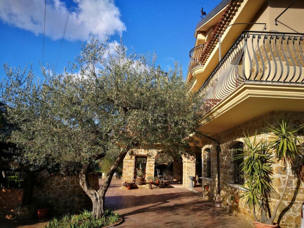 La Ginestra Hotel Castel San Lorenzo Buitenkant foto
